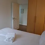 公寓 Spacious 2br Only 15 Minutes To