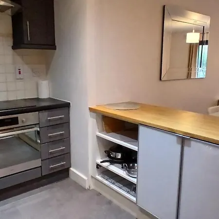 Spacious 2br Only 15 Minutes To * Dublin