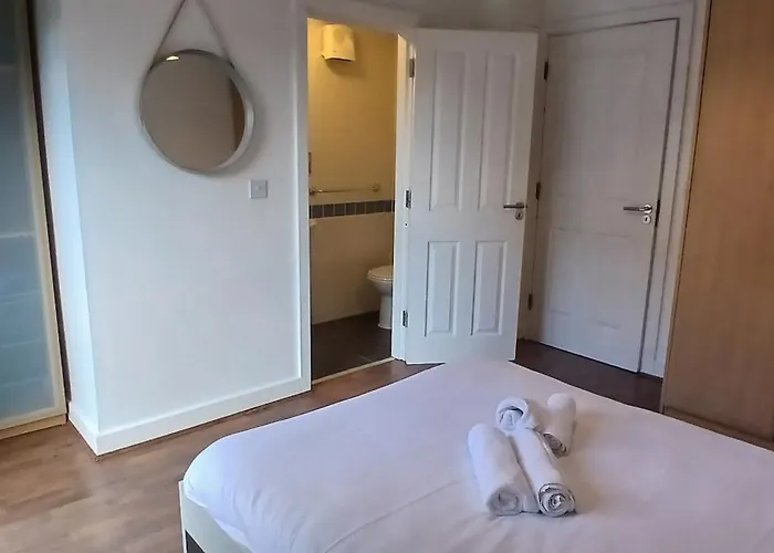 Spacious 2br Only 15 Minutes To Apartamento *