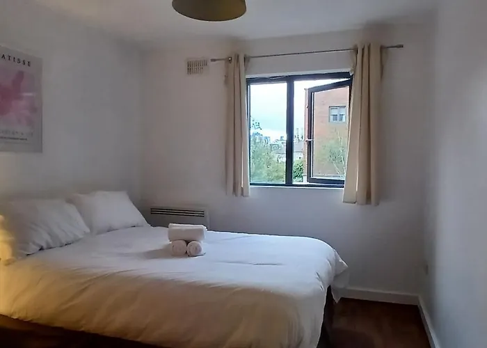 Spacious 2br Only 15 Minutes To Dublin