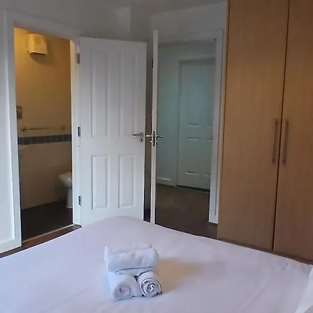 Spacious 2br Only 15 Minutes To Apartmán Dublin