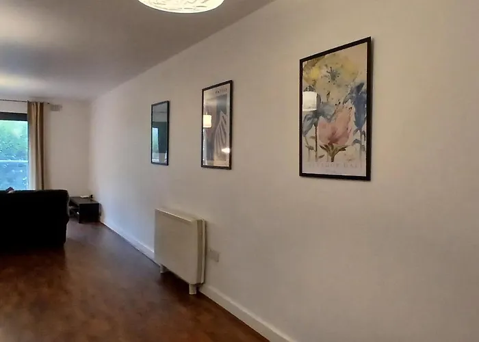 公寓 Spacious 2br Only 15 Minutes To *