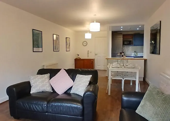 公寓 Spacious 2br Only 15 Minutes To *