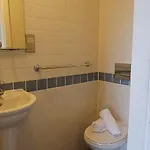 Spacious 2br Only 15 Minutes To * Dublin